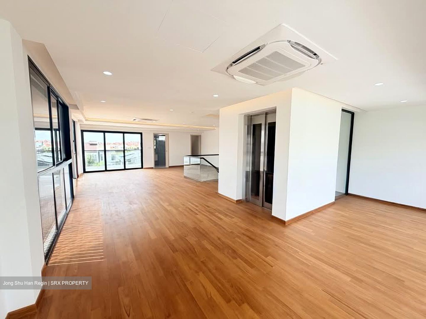 Lucky Hills (D16), Terrace #536779821